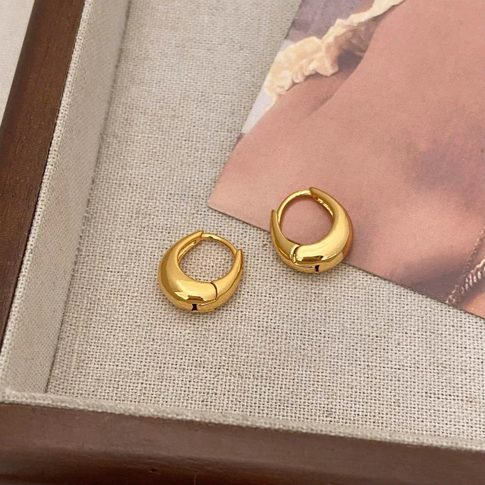 oval-bracelet-metal-ear-cuff - Viexta