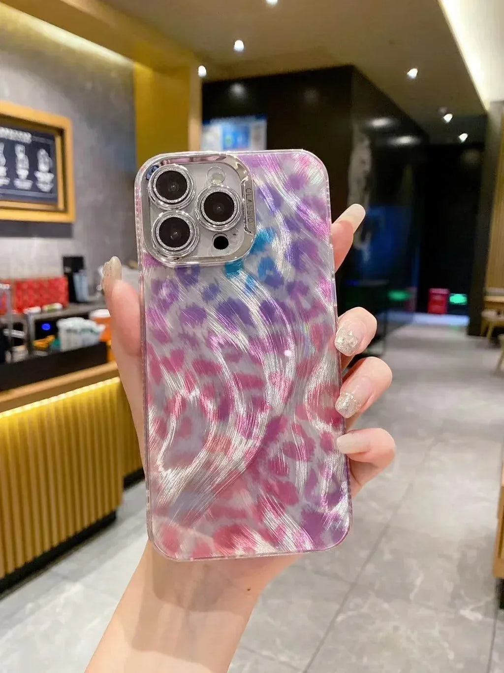 Drop-resistant Women's Gradient Lens iPhone Case - Viexta