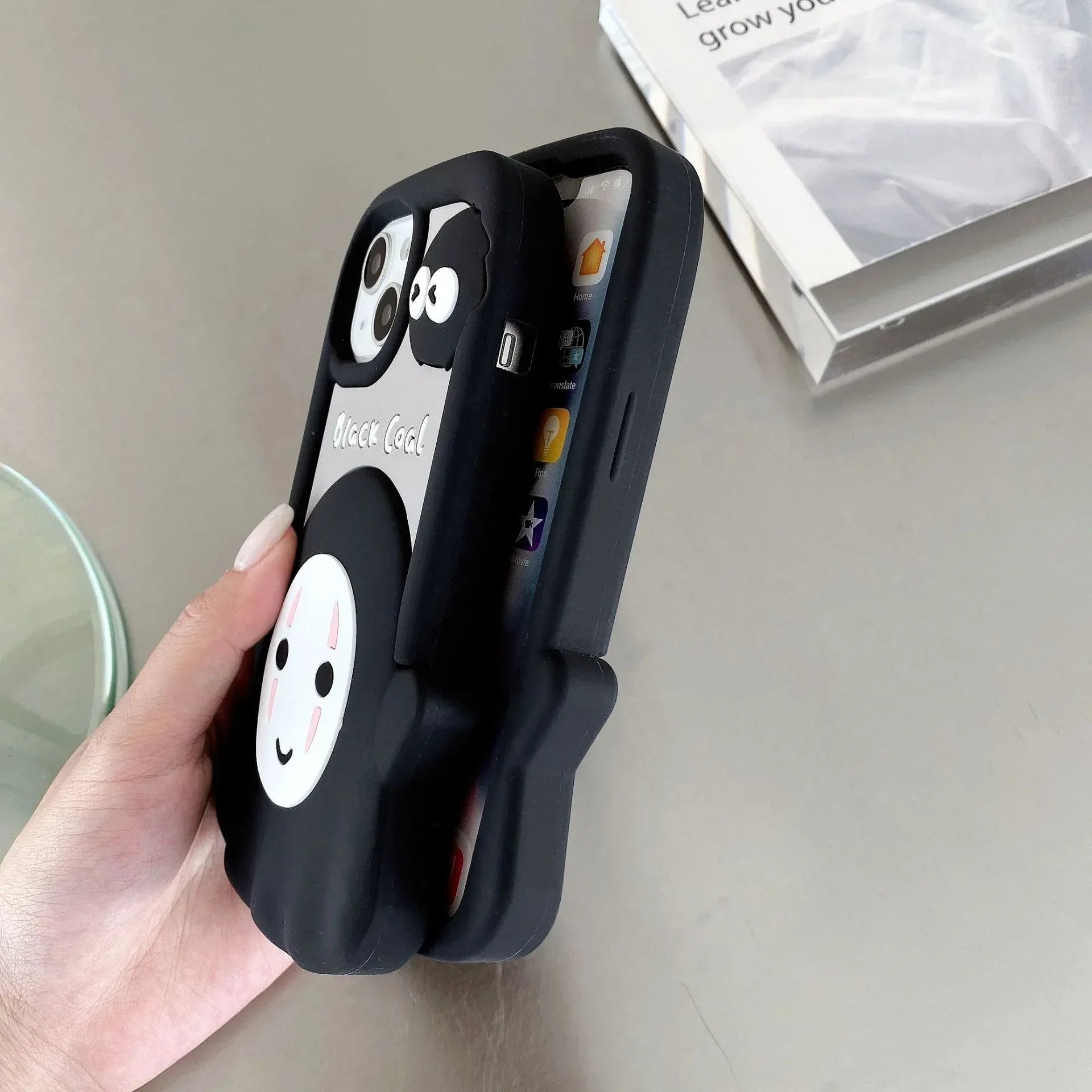Faceless iPhone case - Viexta