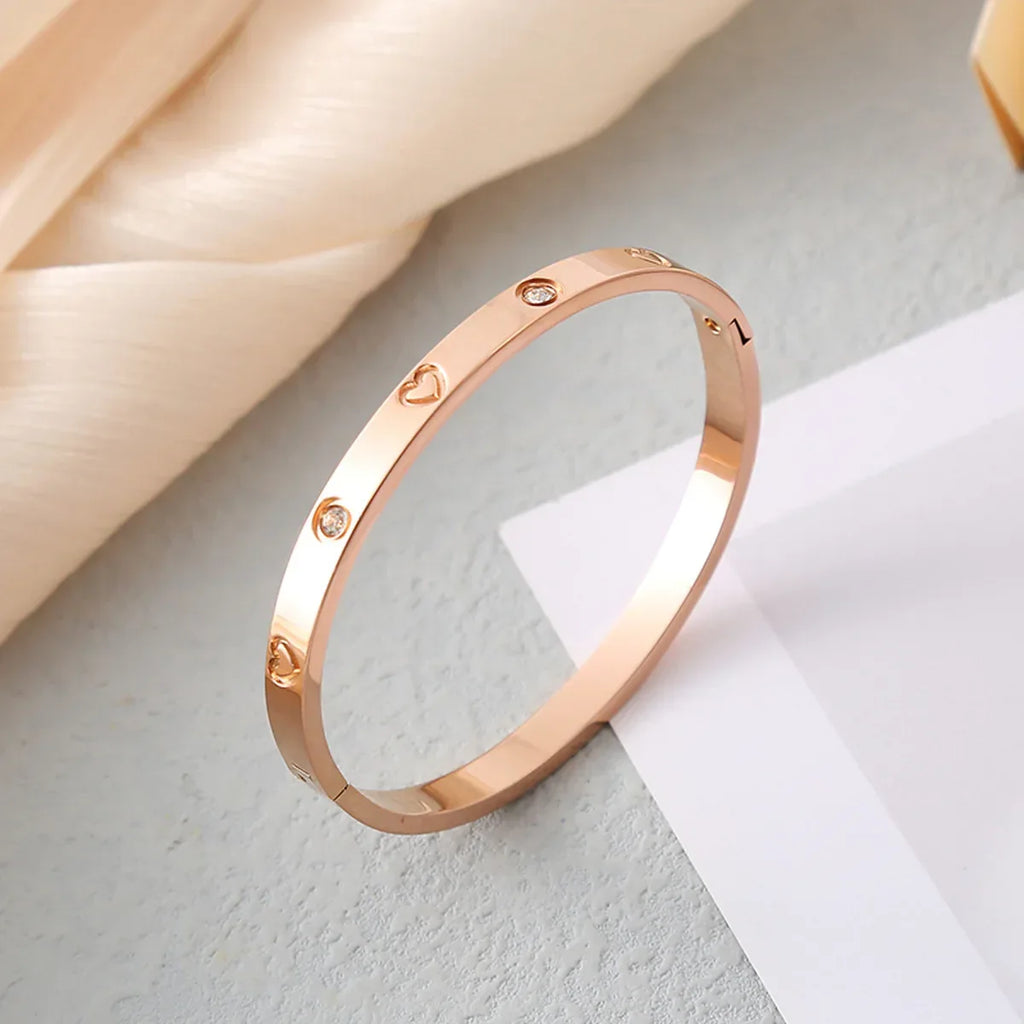 Heart-shaped Buckle Diamond Stainless Steel Bracelet - Viexta
