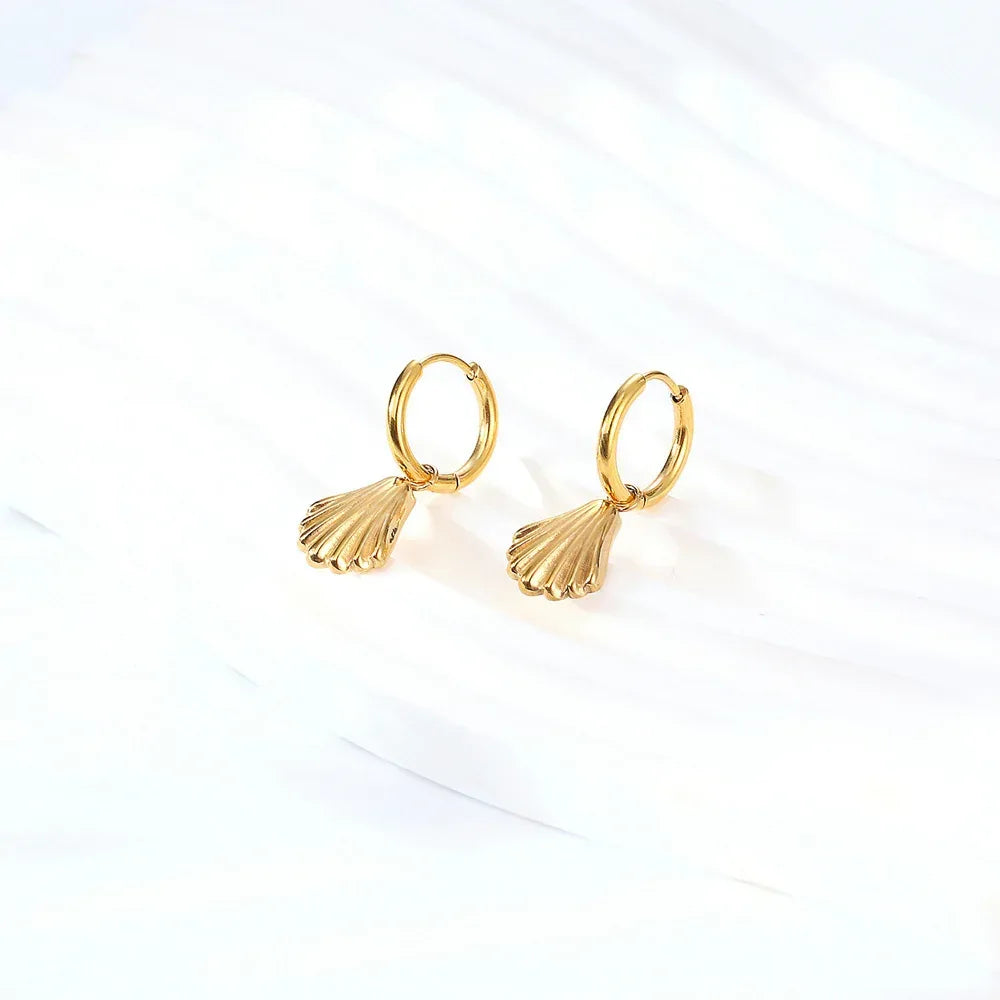 Shell Style Earring - Viexta
