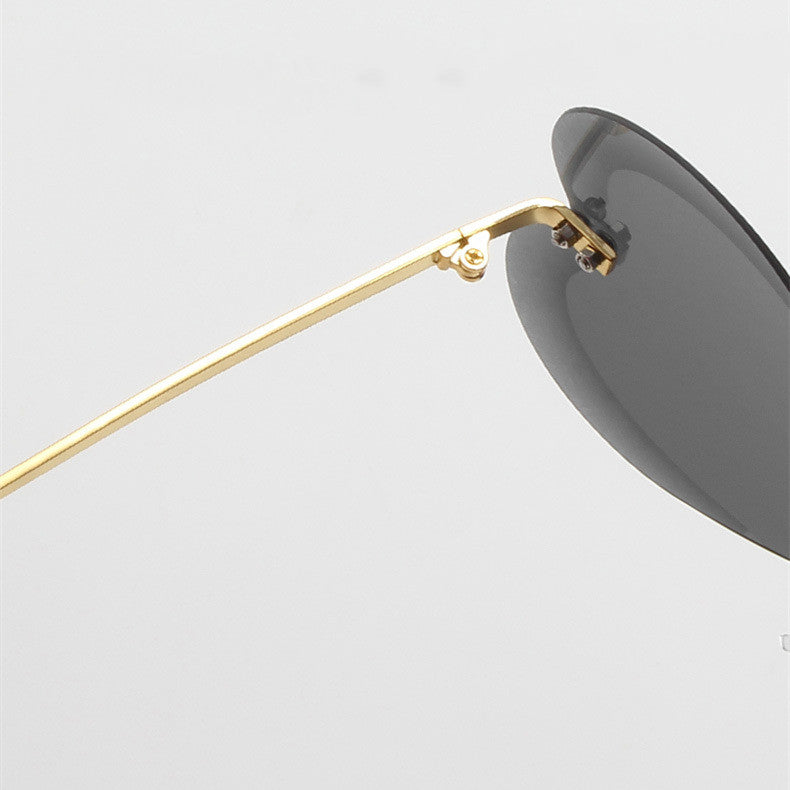Retro Trend Love Metal Sunglasses