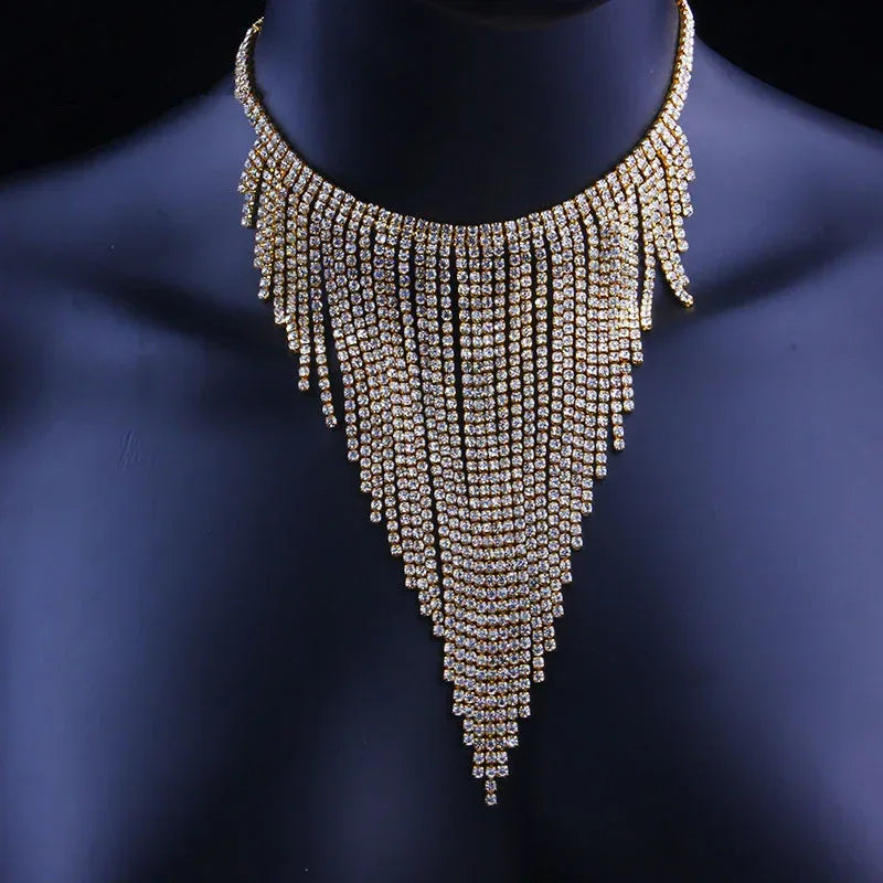 exaggerated-new-diamond-studded-clavicle-chain - Viexta
