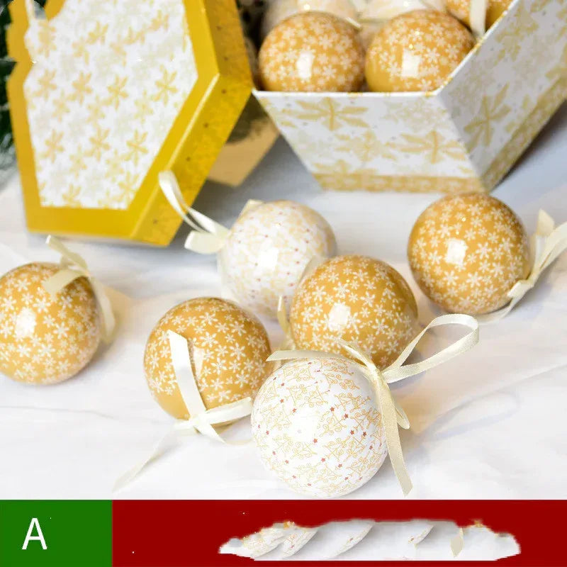 christmas-gift-box-with-christmas-tree-decoration-pendant - Viexta
