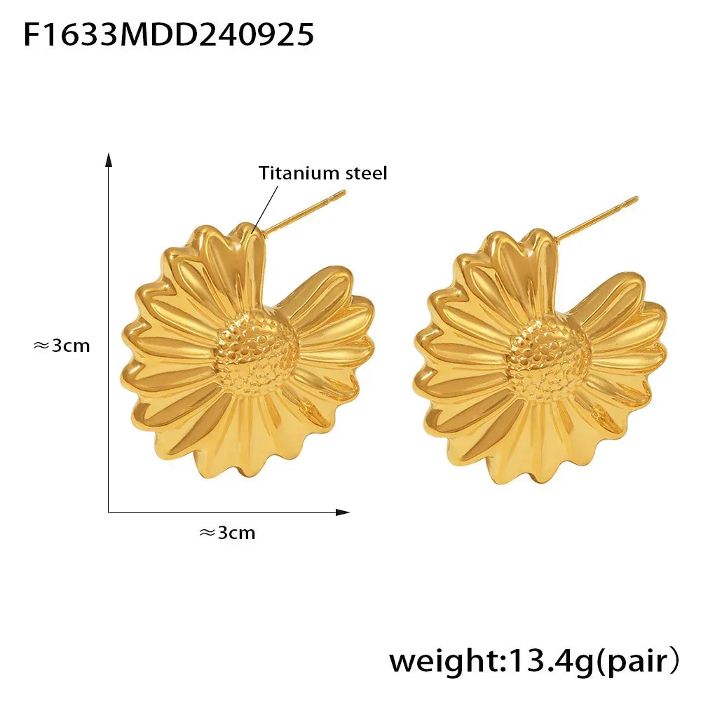Fashionable Pleated Wave Chrysanthemum Hollow Earrings - Viexta