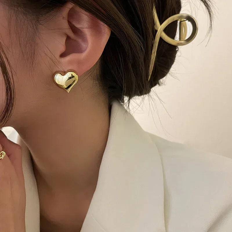 Three-dimensional Heart-shaped Earrings - Viexta