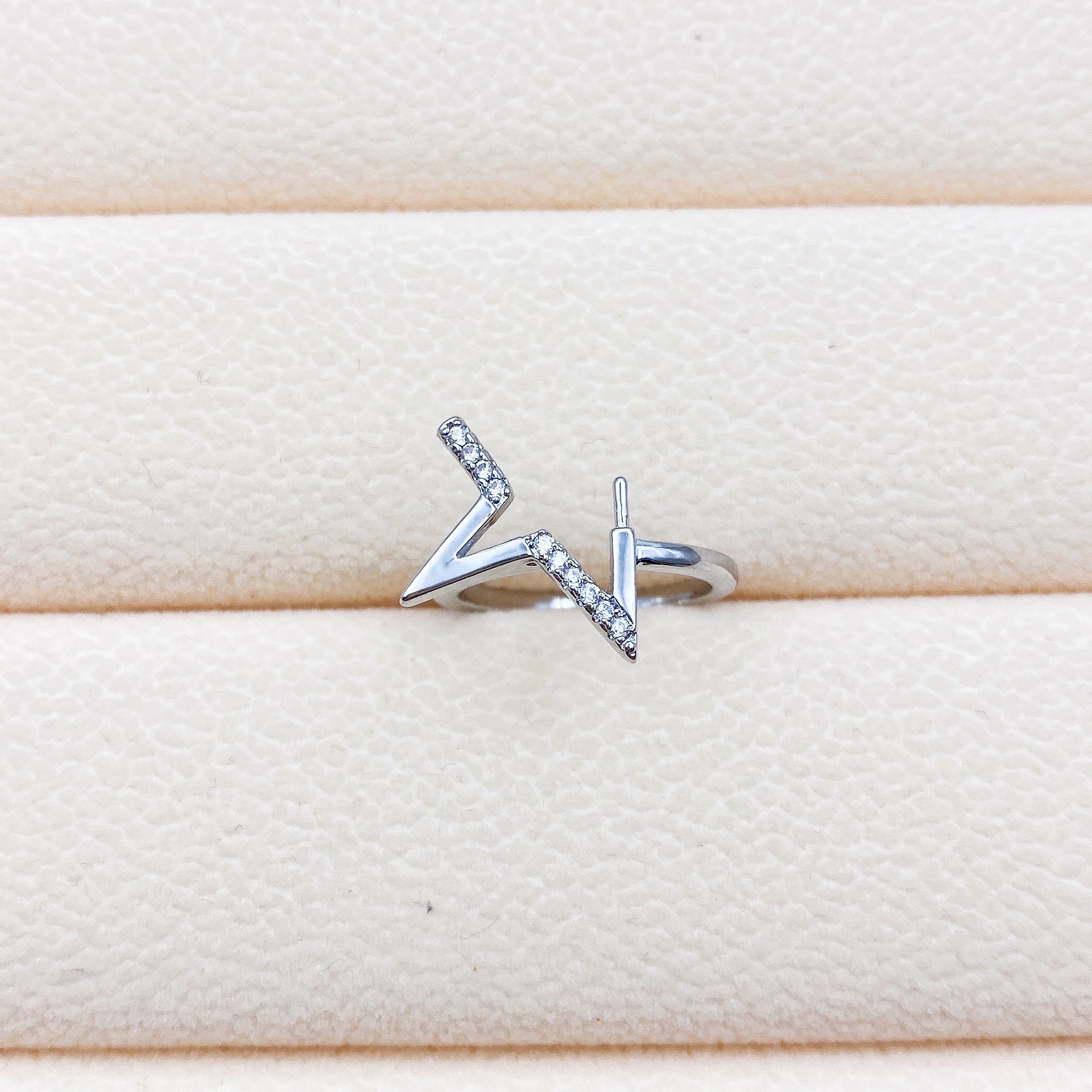 Micro Inlaid Zircon Geometric Ring