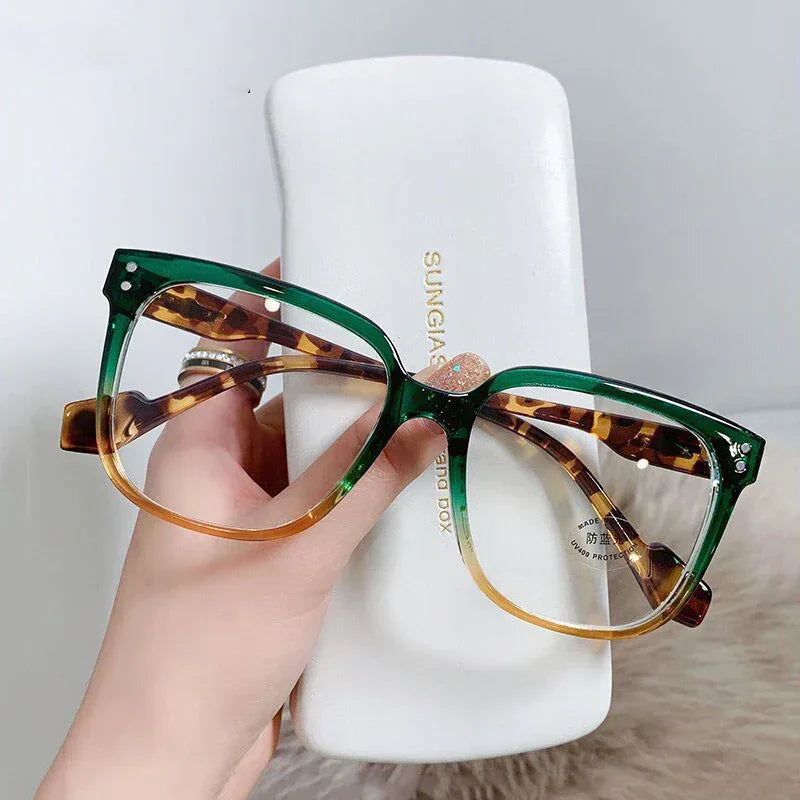Retro Large Frame Glasses - Viexta