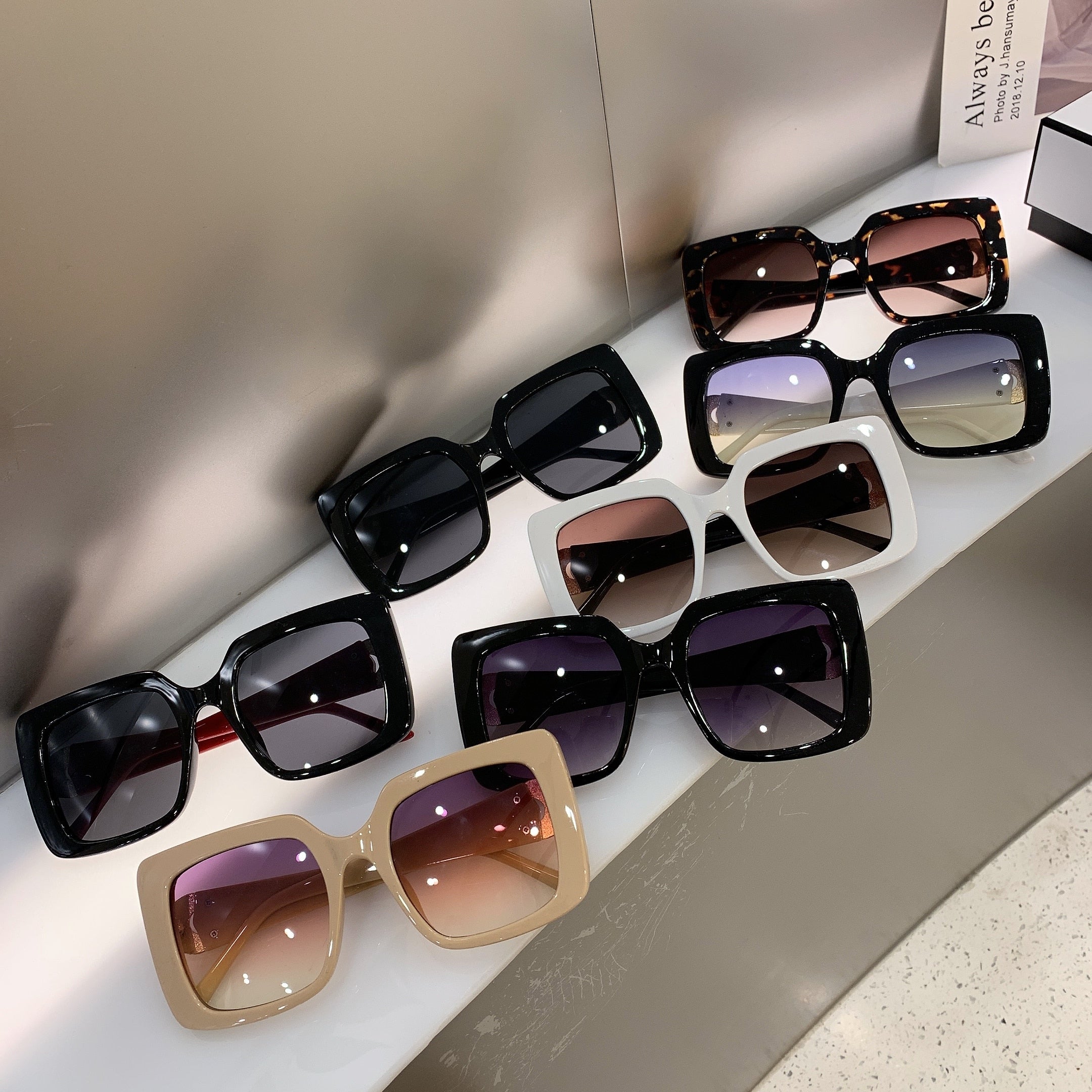 Oversized Square Sunglass