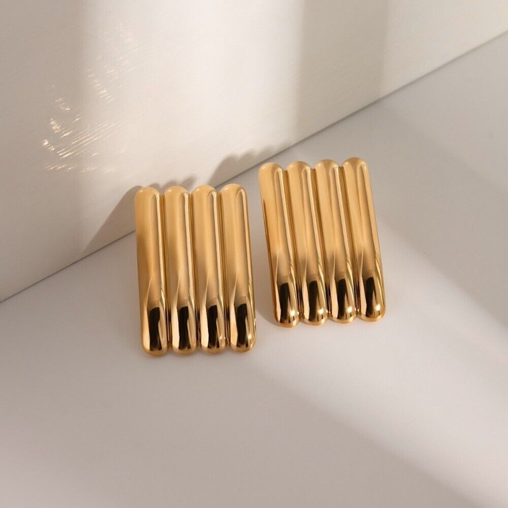 Simple and personalized high-end gold stainless steel striped earrings and earrings