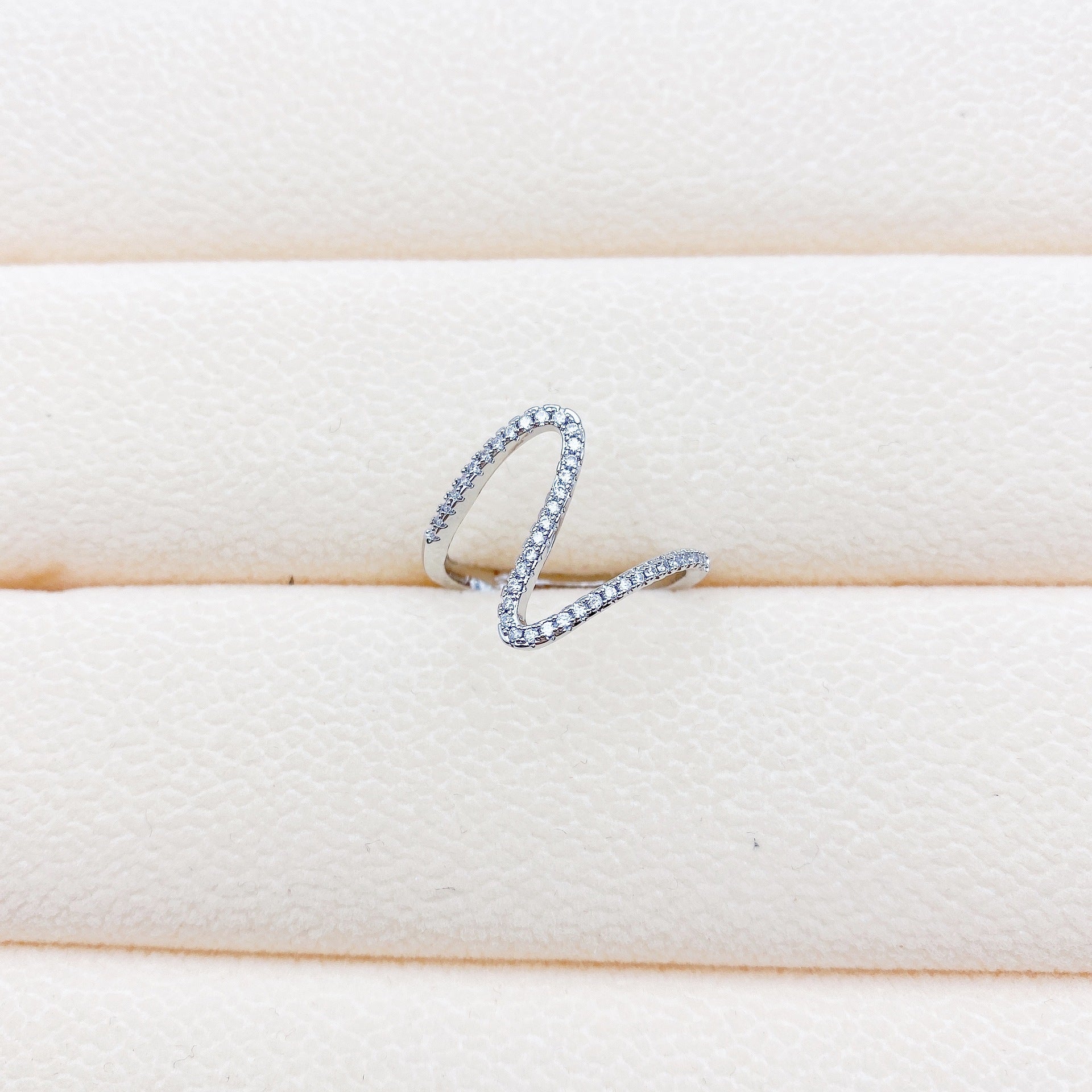 Micro Inlaid Zircon Geometric Ring