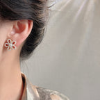 Silver Needle Pearl Flower Earrings