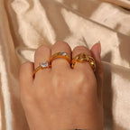Stainless Steel Striped Solitaire Zircon Ring - Viexta