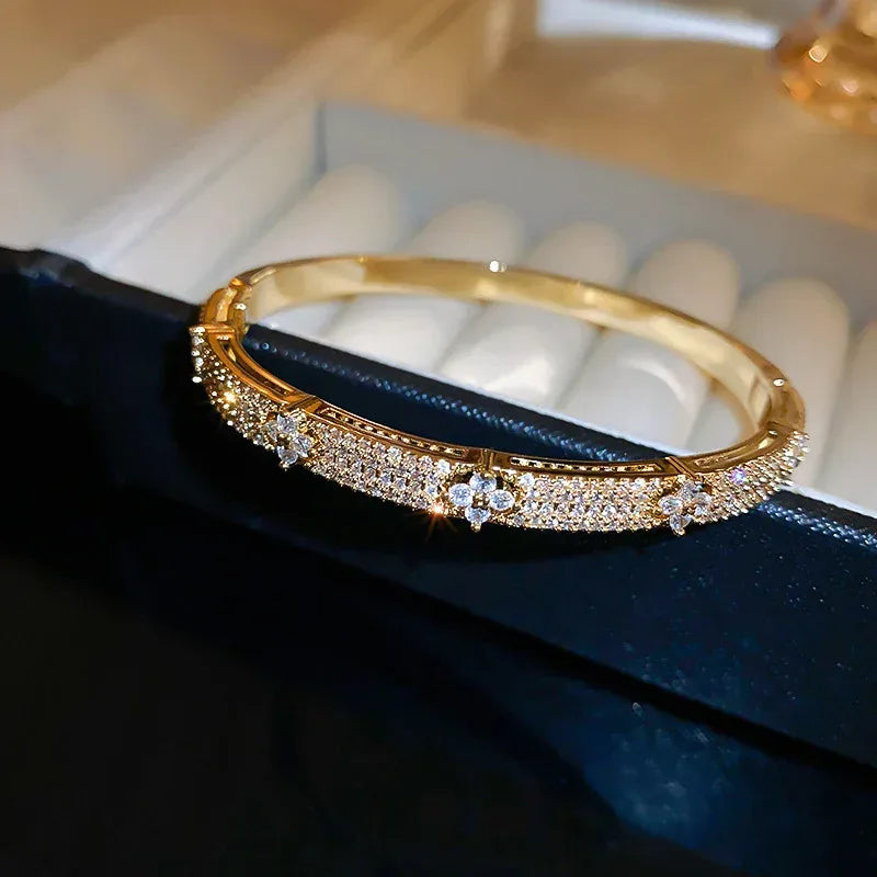 Niche Lux High-grade Zircon Bracelet - Viexta