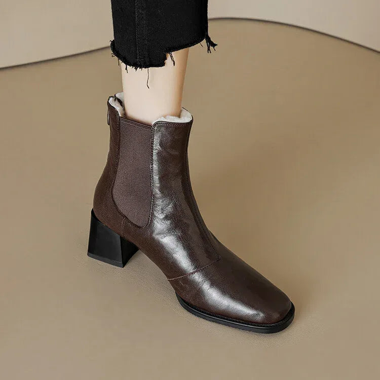 Retro Chunky Heel Fur Booties - Viexta
