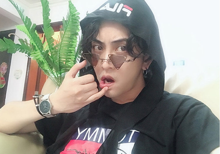 Punk wind triangle hollow sunglasses
