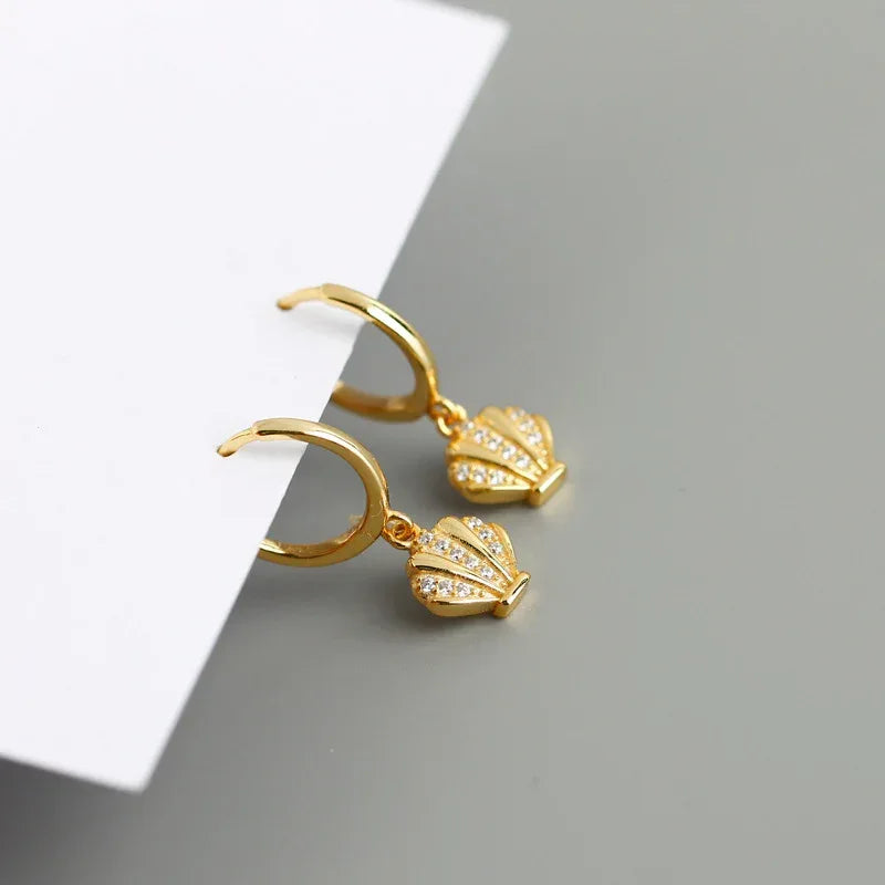 Rhinestone Zircon Shell-shaped Sterling Silver Stud Earrings - Viexta