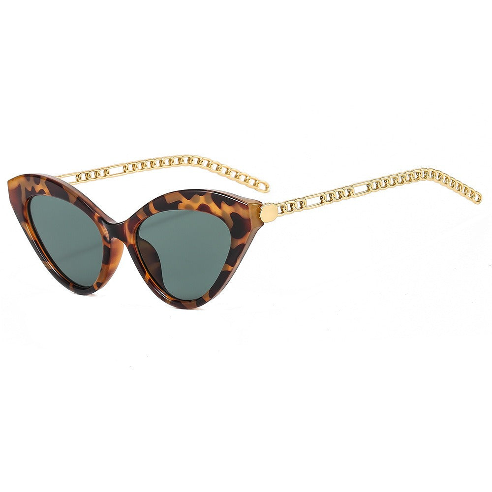 Modern personality show with sunglasses trend