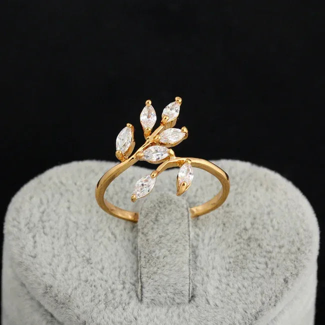Wavy zircon ring - Viexta