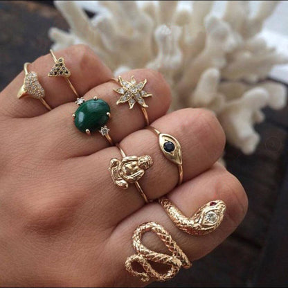 7 piece Emerald Snake-Shaped Joint Ring Set