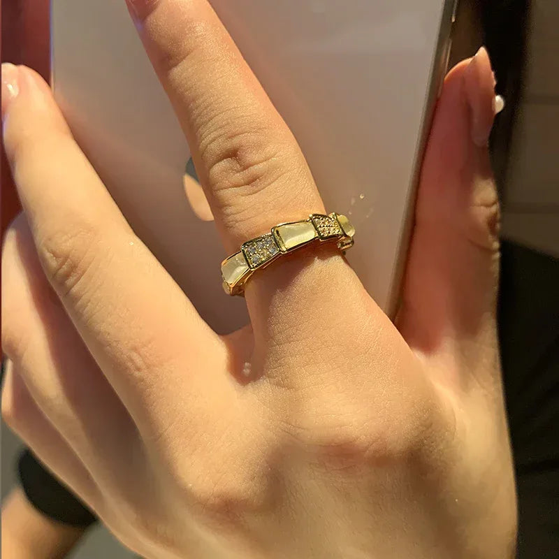 Pretty Princess Luxury Minimalist Ring - Viexta