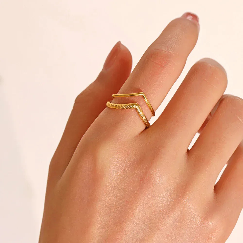 Women's Wild Adjustable V Ring - Viexta