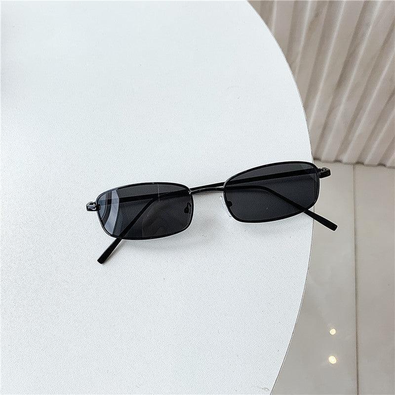 Trendy Small Frame Rectangular Sunglasses - Viexta