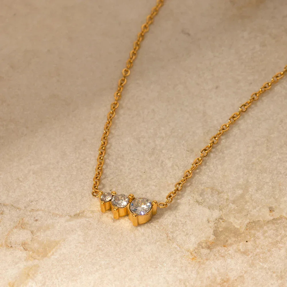 White Zircon 18K Necklace - Viexta