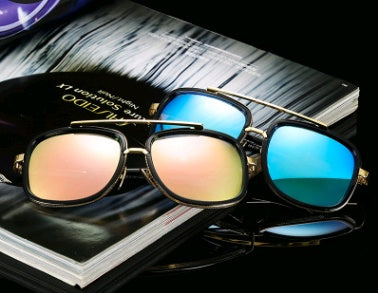 Metal trend shooting sunglasses