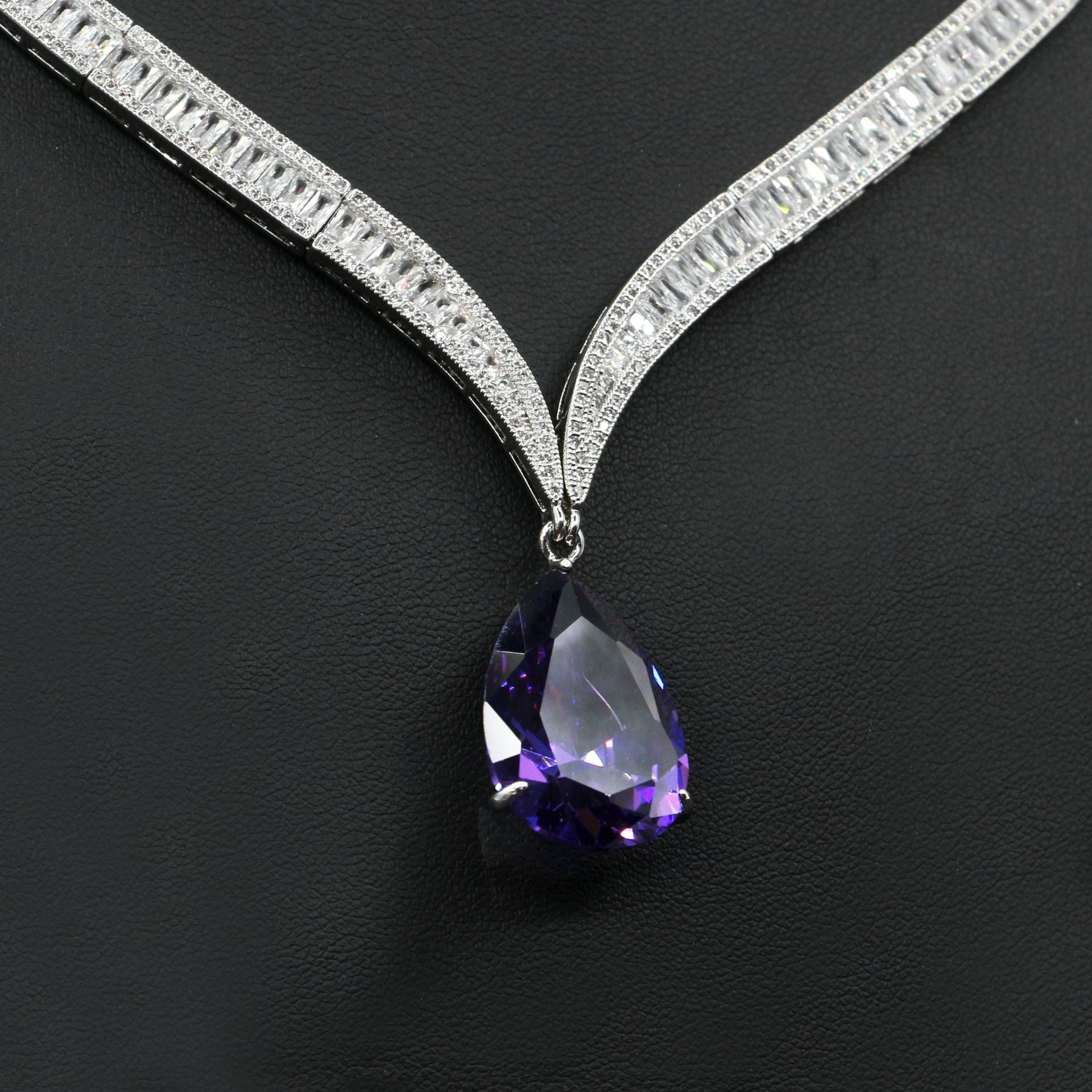 water-drop-zircon-clavicle-necklace-and-earring-set