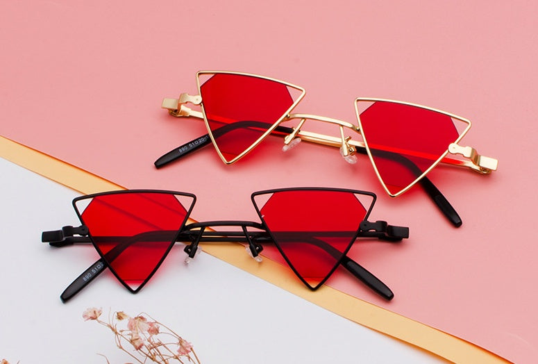 Punk wind triangle hollow sunglasses