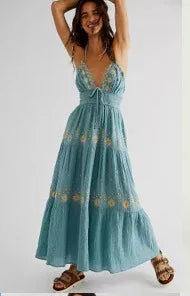 Summer V-neck Sleeveless Waist Embroidered Dress - Viexta