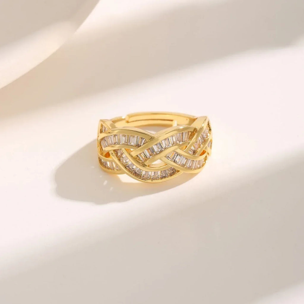 Luxury Twist Square Diamond Ring - Viexta