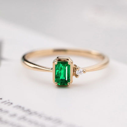 Emerald Diamond Ring