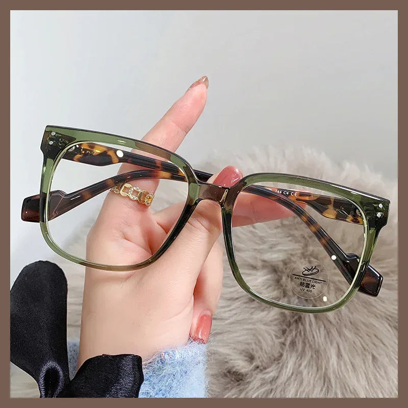 Retro Large Frame Glasses - Viexta