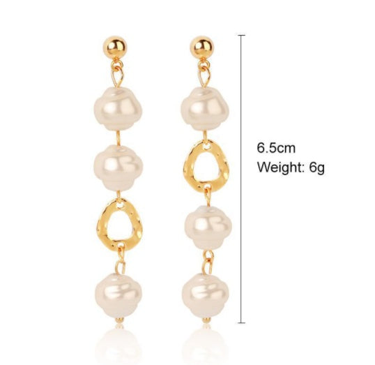 Korean Baroque Pearl Earrings