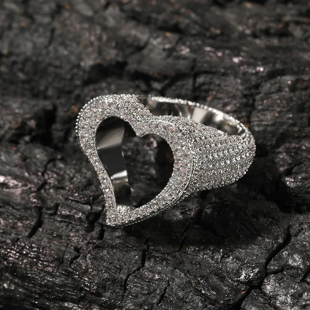 Hollow Heart Zircon Ring - Viexta