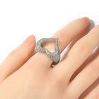Hollow Heart Zircon Ring - Viexta