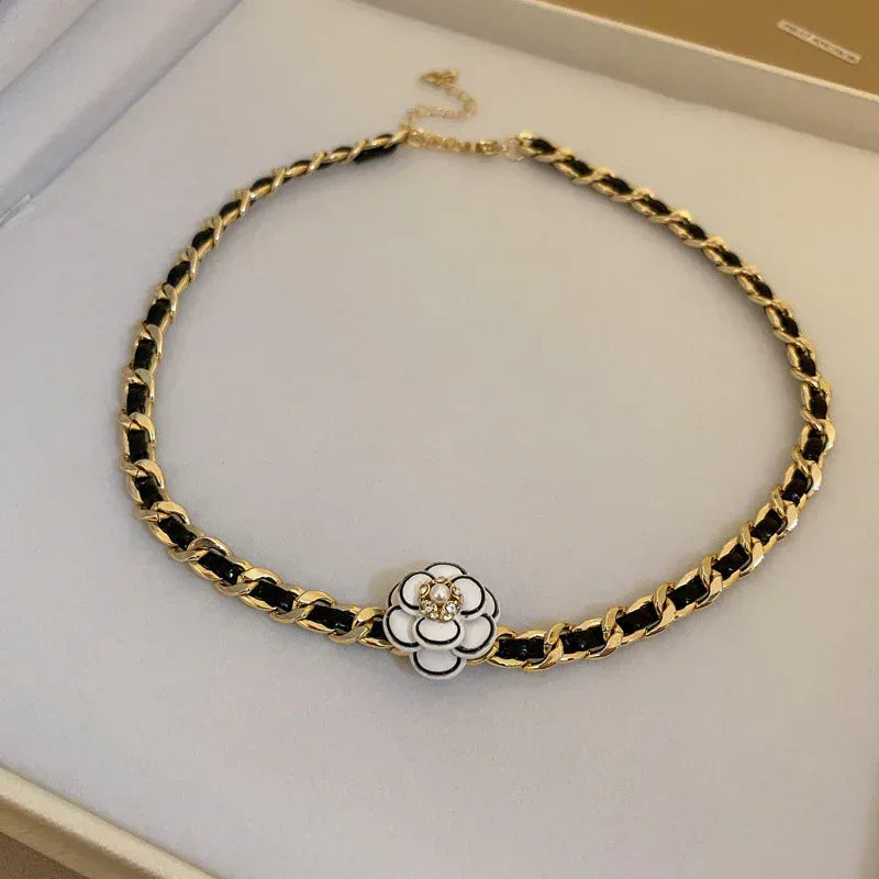 Gold Plated French Royal Style Pearl Flower Necklace - Viexta