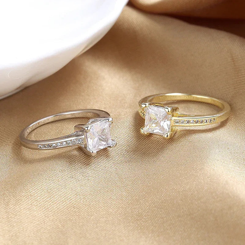 Four-claw Simulation Diamond Ring - Viexta