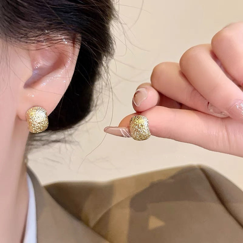 18k-retro-hong-kong-elegant-ear-studs