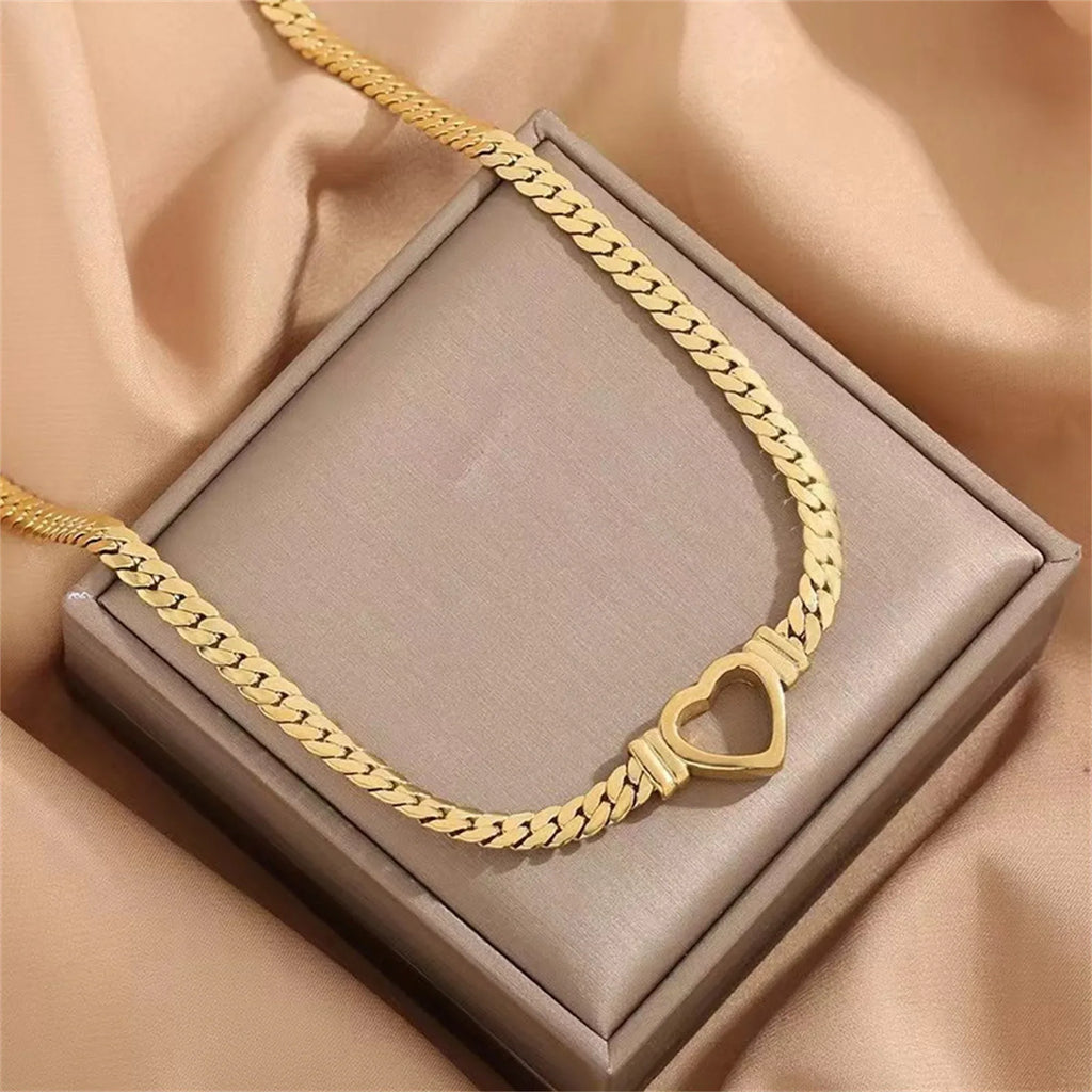 personalized-clavicle-chain - Viexta