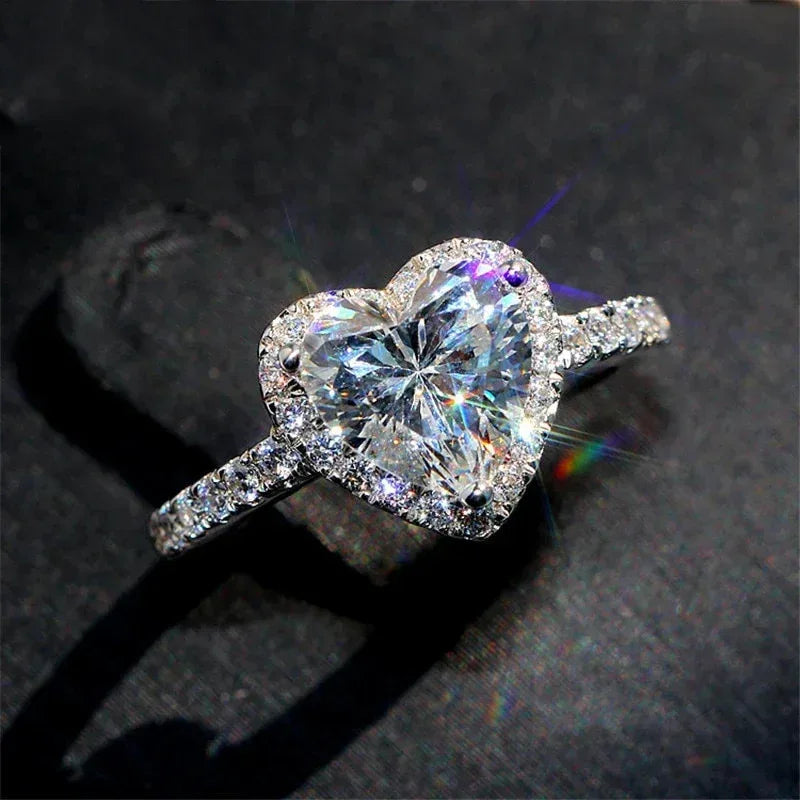Luna Heart Ring - Viexta