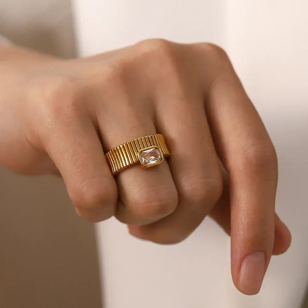 Square Diamond Ring - Viexta