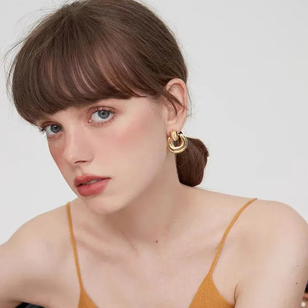 Hypo-allergic Round Studs - Viexta