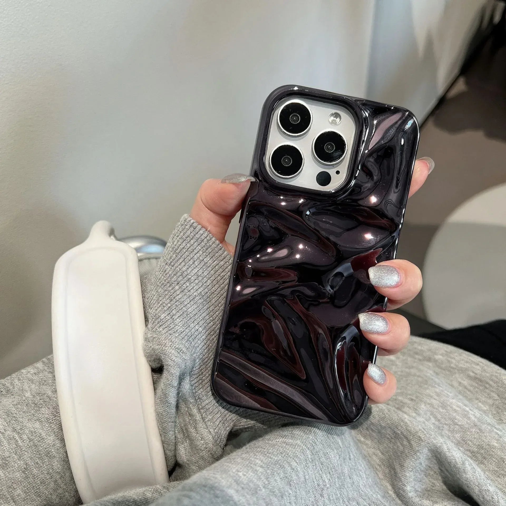 Three-dimensional Wrinkled iPhone Case - Viexta