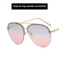 Women's Metal Rivet Large Frame Fashionable Sunglasses - Viexta