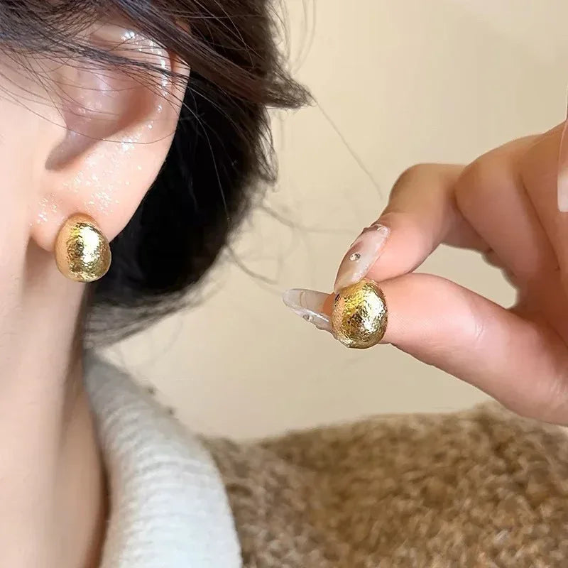 18k-retro-hong-kong-elegant-ear-studs - Viexta