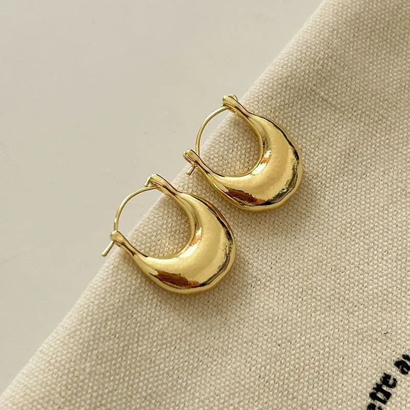 18k-retro-hong-kong-elegant-ear-studs - Viexta