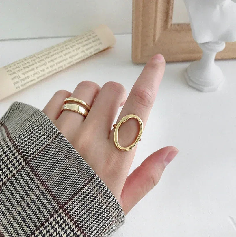 18k Hollow oval Ring - Viexta